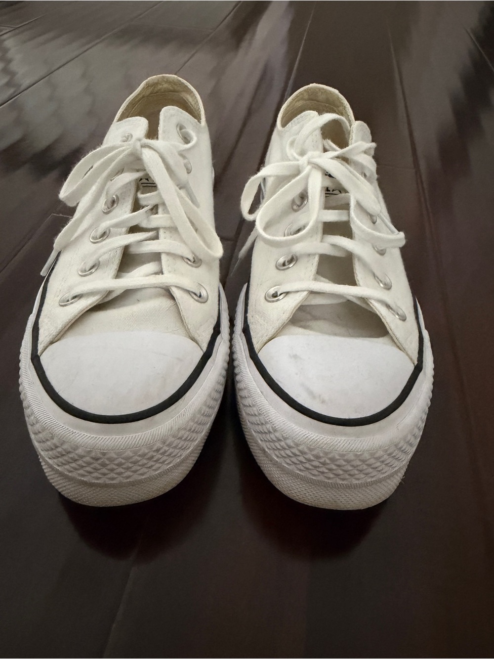 Converse White Canvas Low-Top Sneakers with Black Insole Logo - Picture 1 of 5